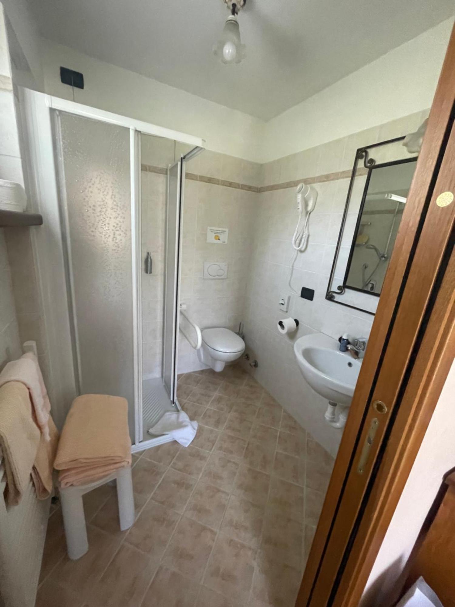 Hotel Le Petit Abri Champoluc Eksteriør bilde