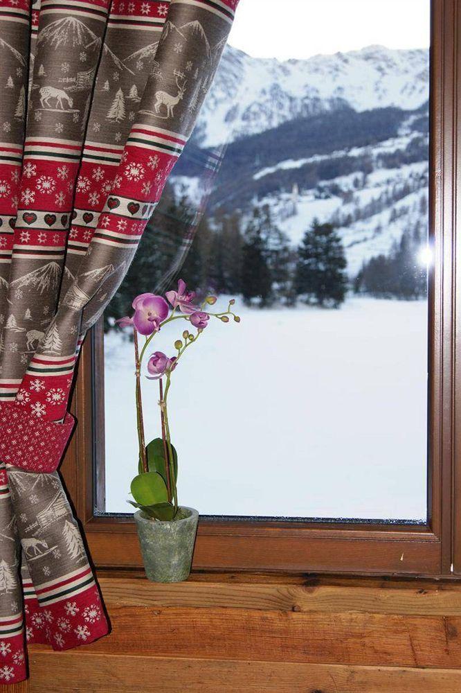Hotel Le Petit Abri Champoluc Eksteriør bilde