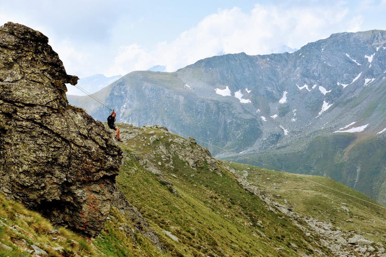 Hotel Le Petit Abri Champoluc Eksteriør bilde